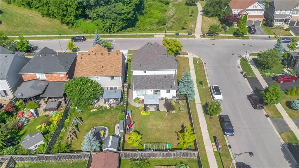 27 Shantz Avenue