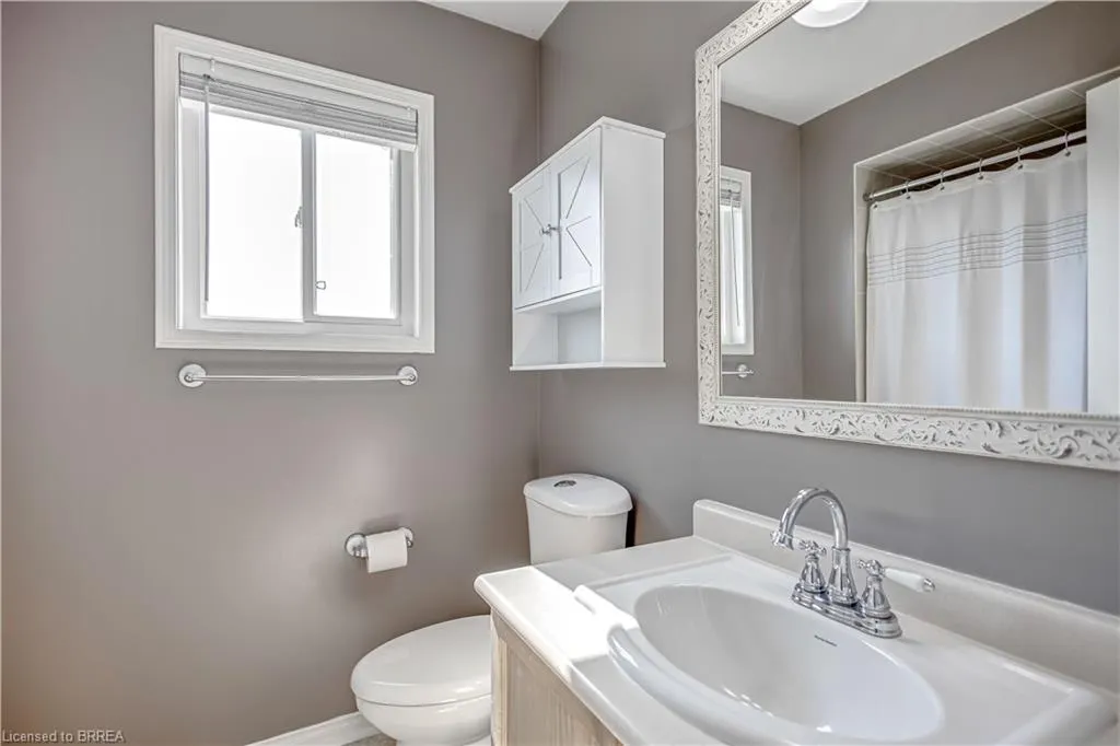 27 Shantz Avenue