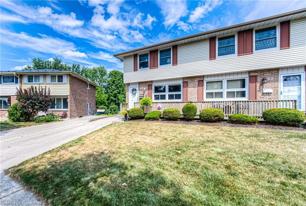 60 Shea Crescent