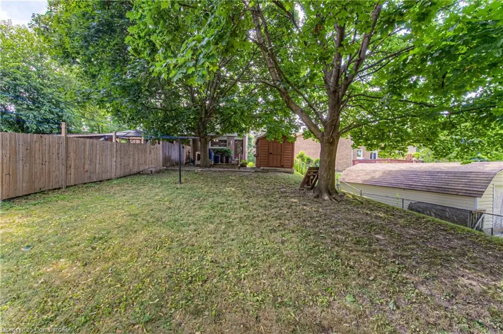 60 Shea Crescent