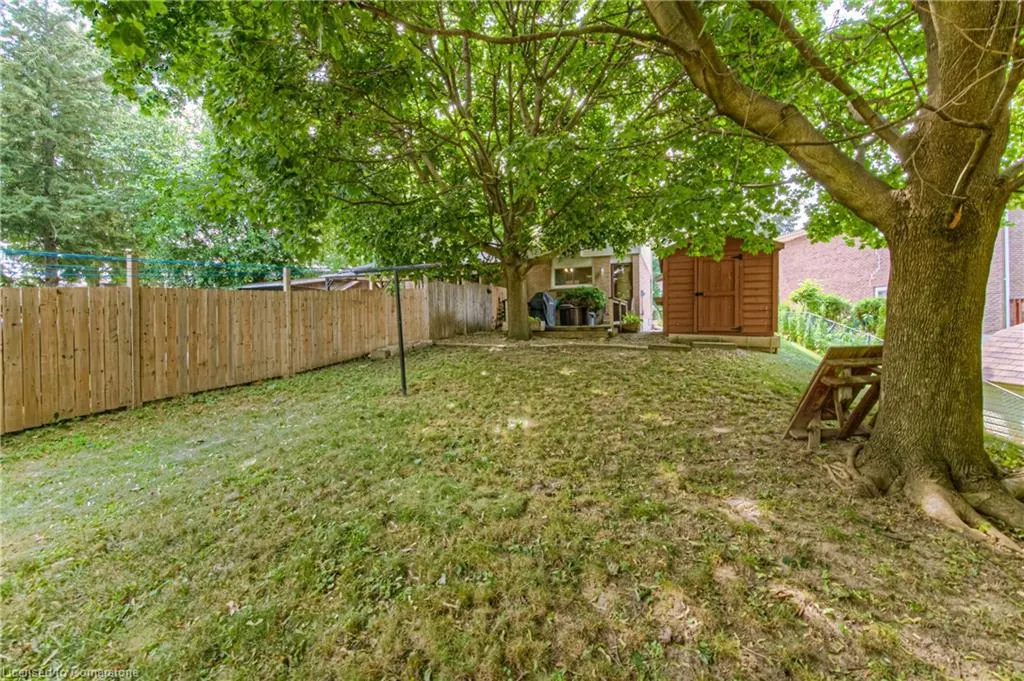 60 Shea Crescent