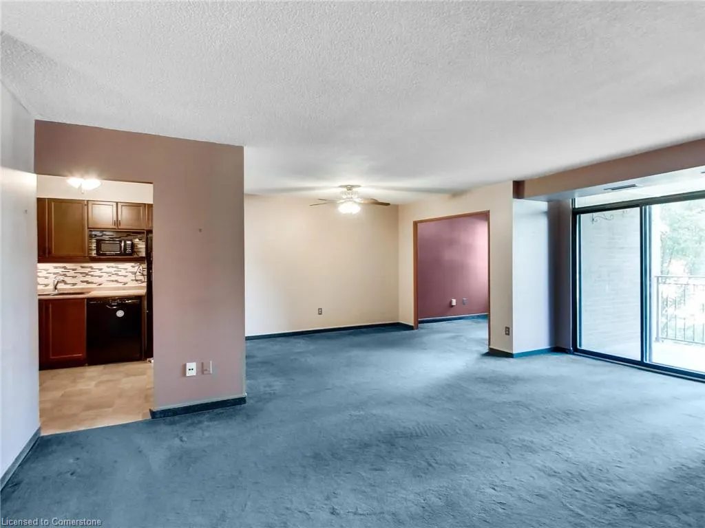 500 Green Road, #203