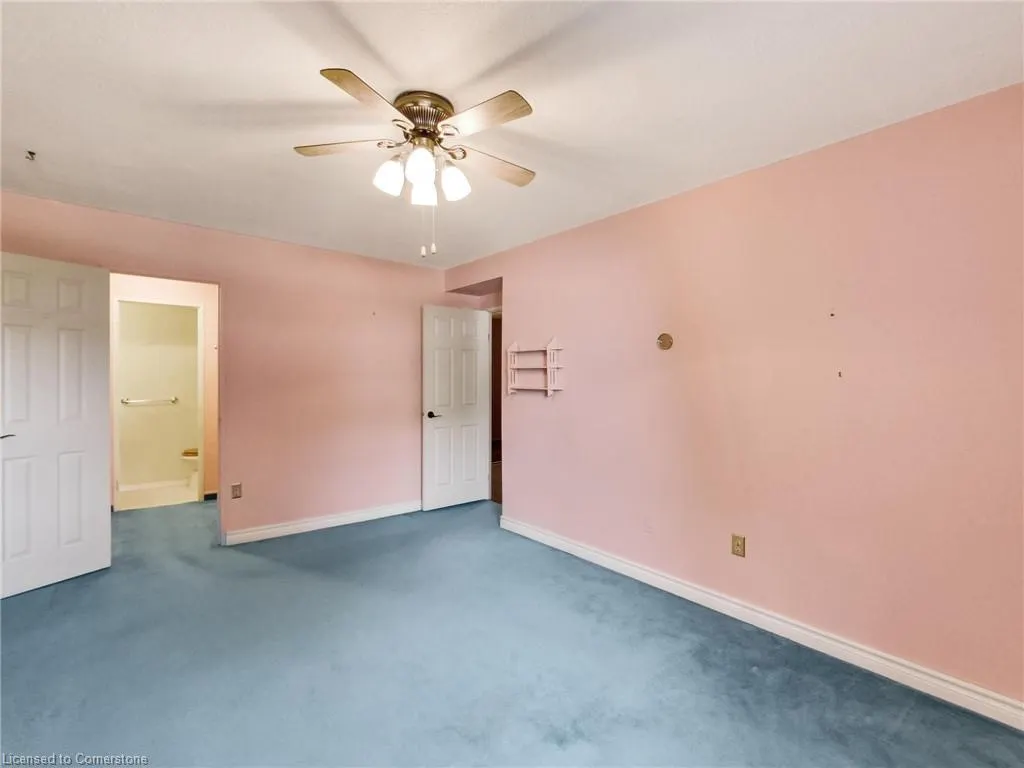 500 Green Road, #203