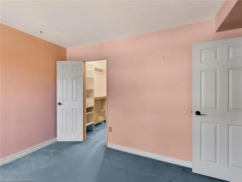 500 Green Road, #203