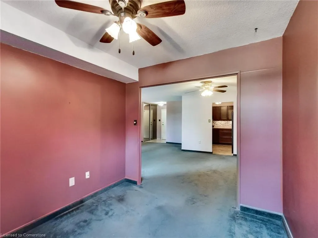 500 Green Road, #203