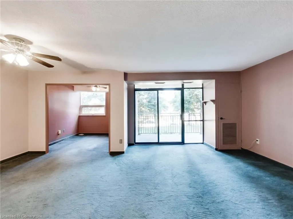 500 Green Road, #203