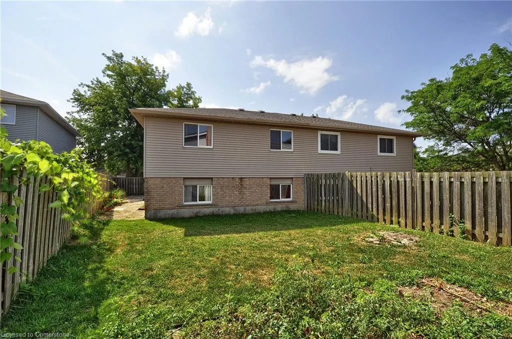 111 Carmine Crescent