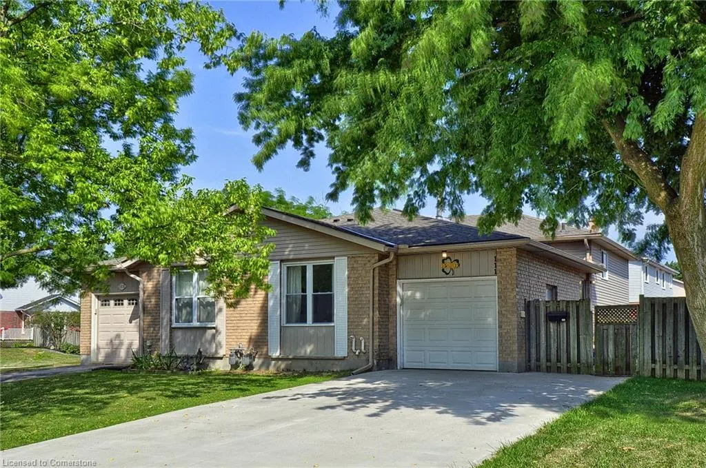 111 Carmine Crescent