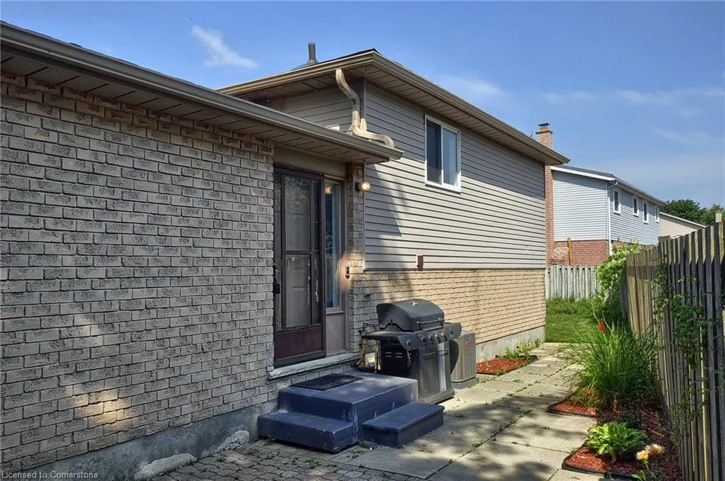 111 Carmine Crescent