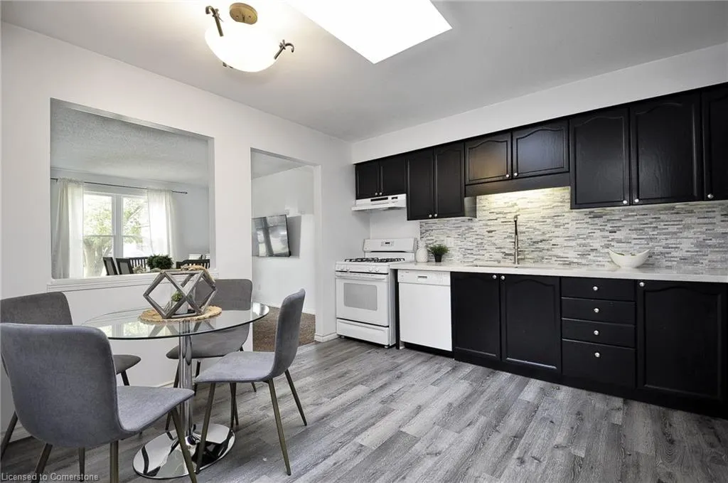 111 Carmine Crescent