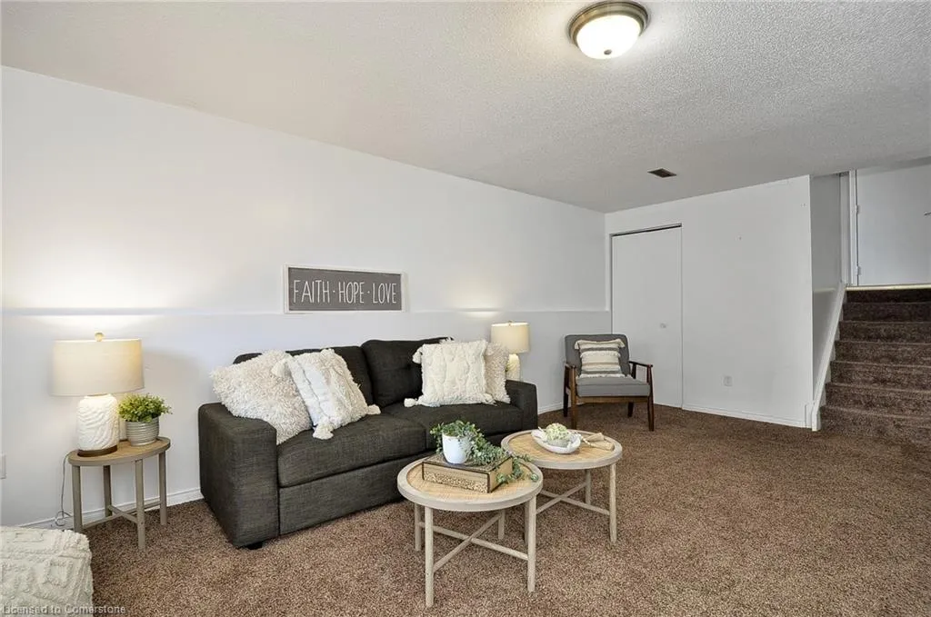 111 Carmine Crescent
