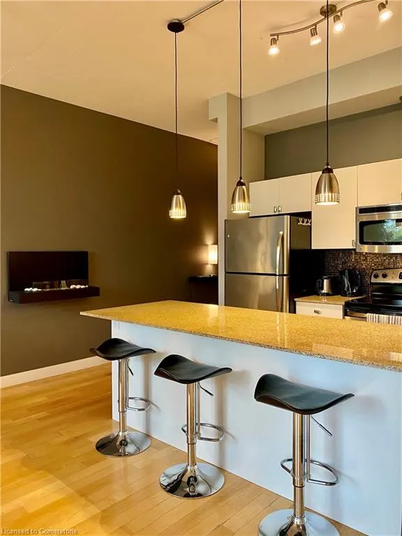 42 Bridgeport Road E, #309