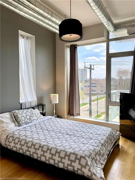 42 Bridgeport Road E, #309