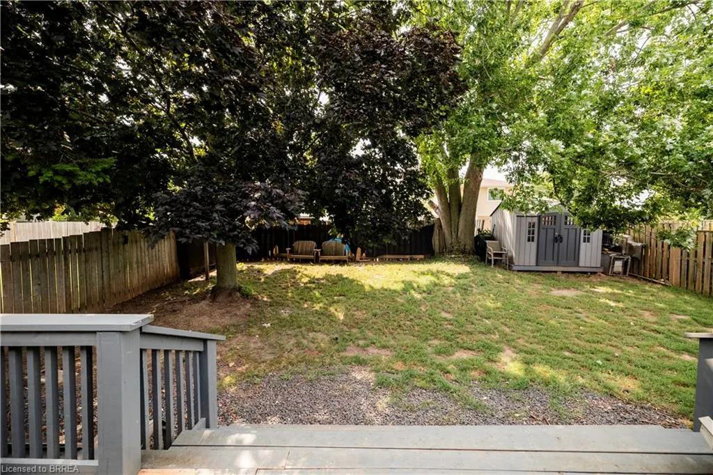10 Garden Crescent