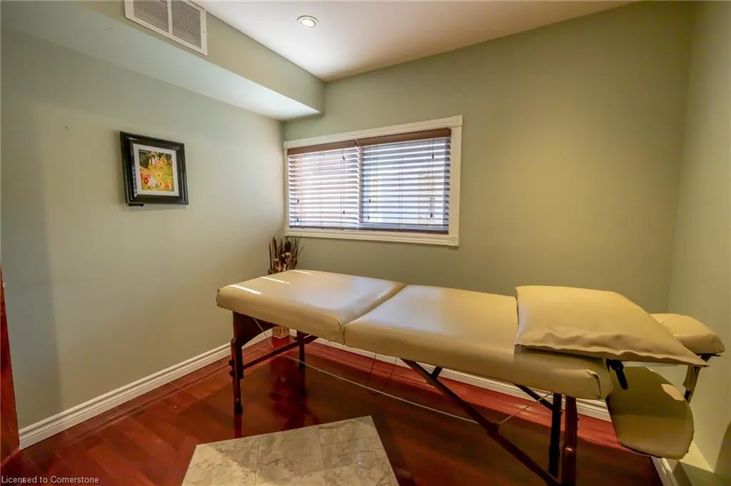 11 Belmont Avenue W