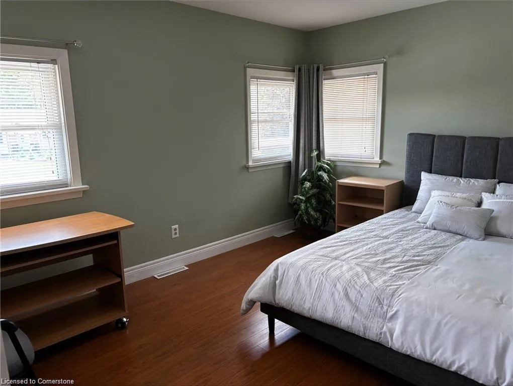 11 Belmont Avenue W