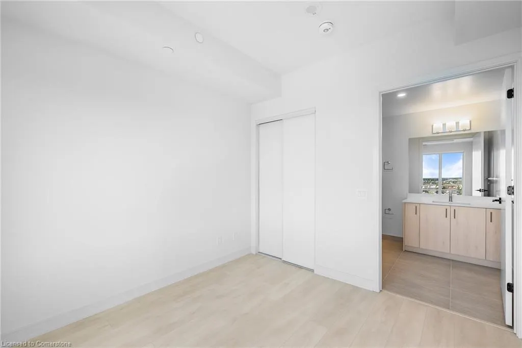 8010 Derry Road, #1009