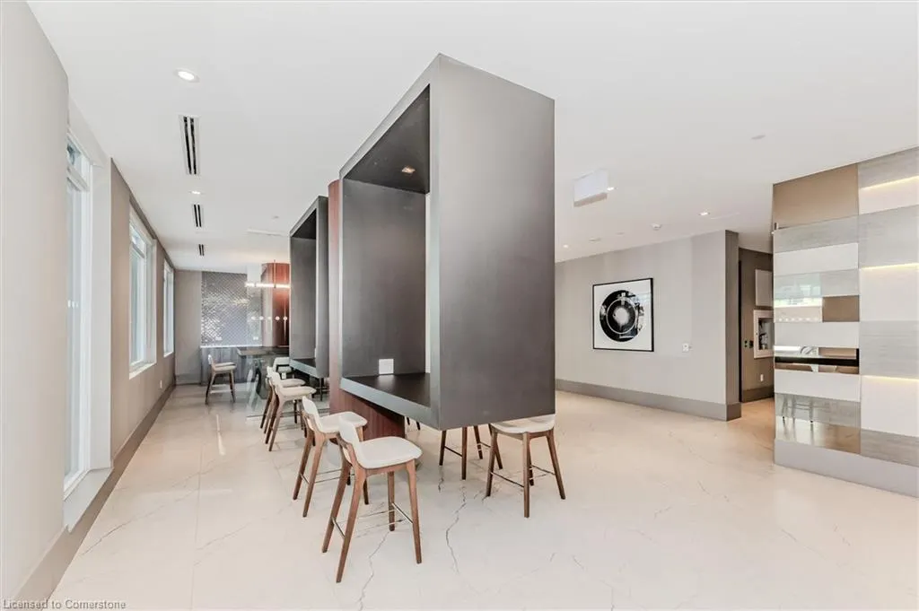 55 Duke Street, #323