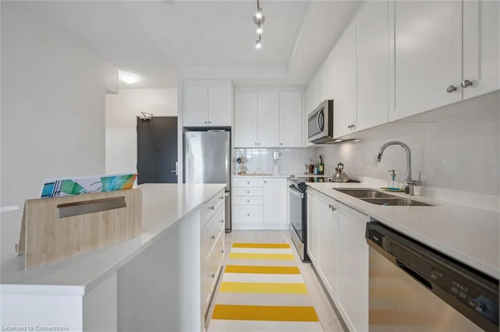55 Duke Street, #323