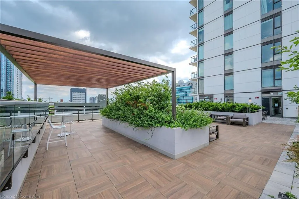 55 Duke Street, #323