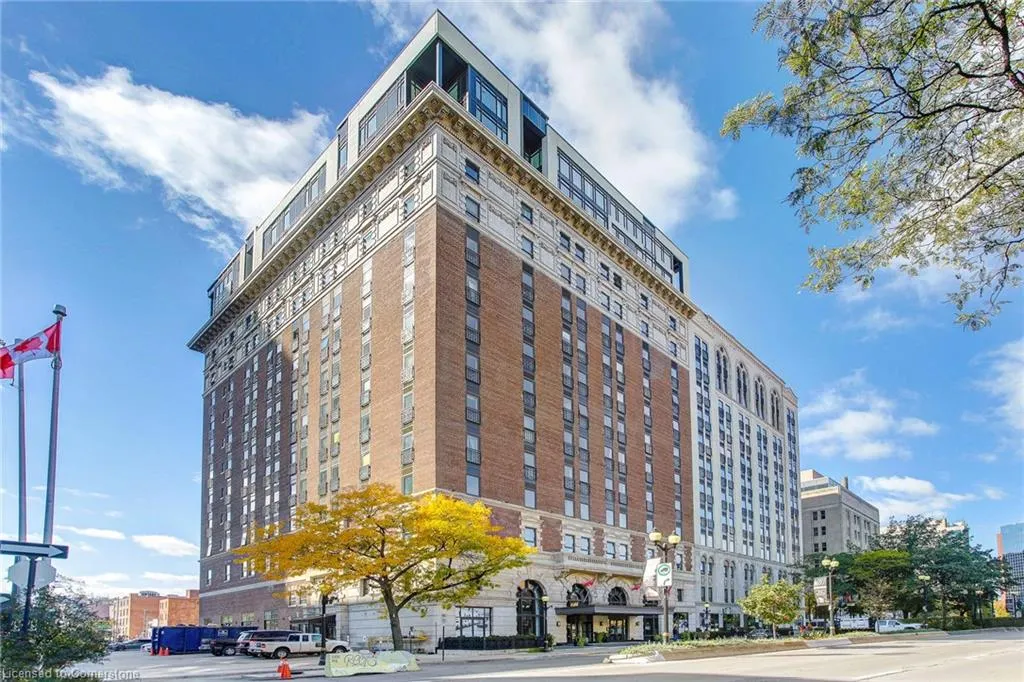112 King Street E, #PH6