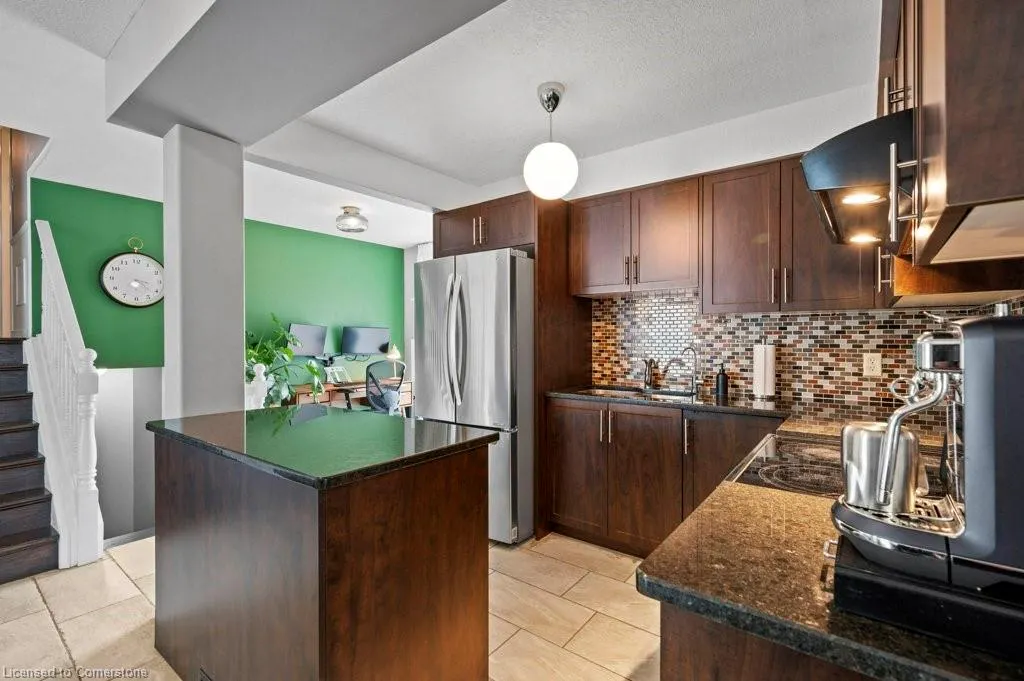 66 High Acres Crescent