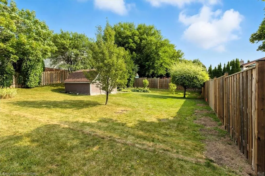 71 Bradbury Crescent