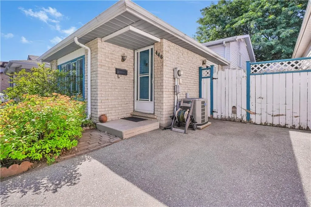 446 Drummerhill Crescent