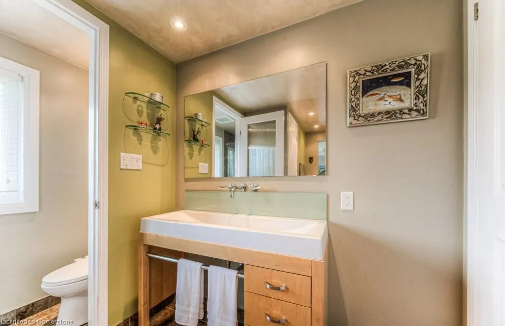 482 Appledale Crescent