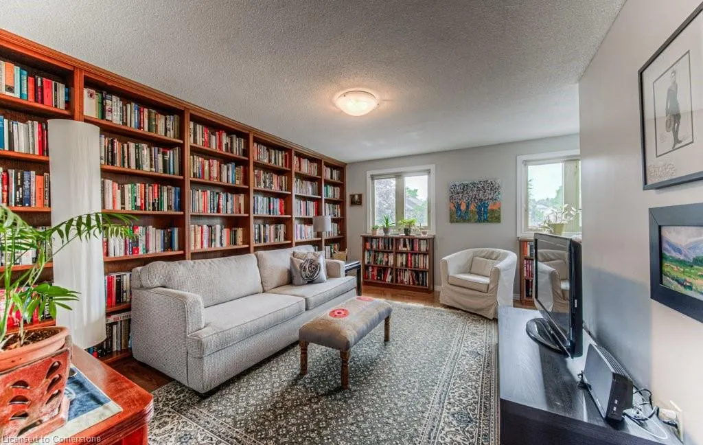 482 Appledale Crescent