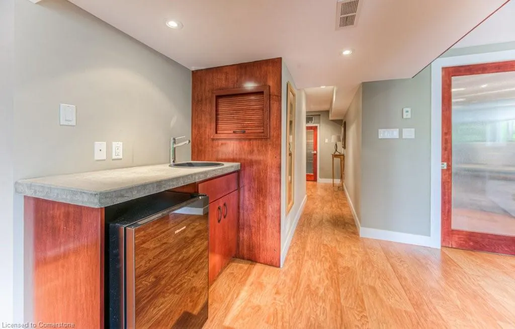 482 Appledale Crescent