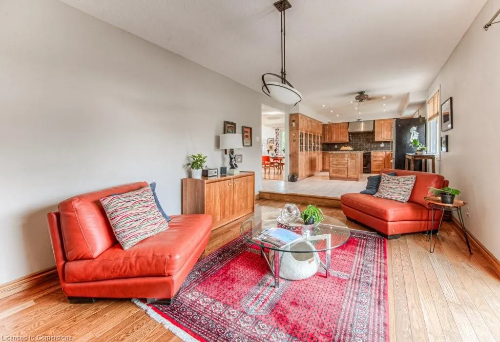 482 Appledale Crescent