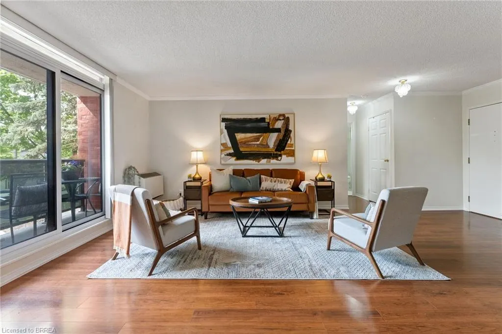 9 Bonheur Court, #212