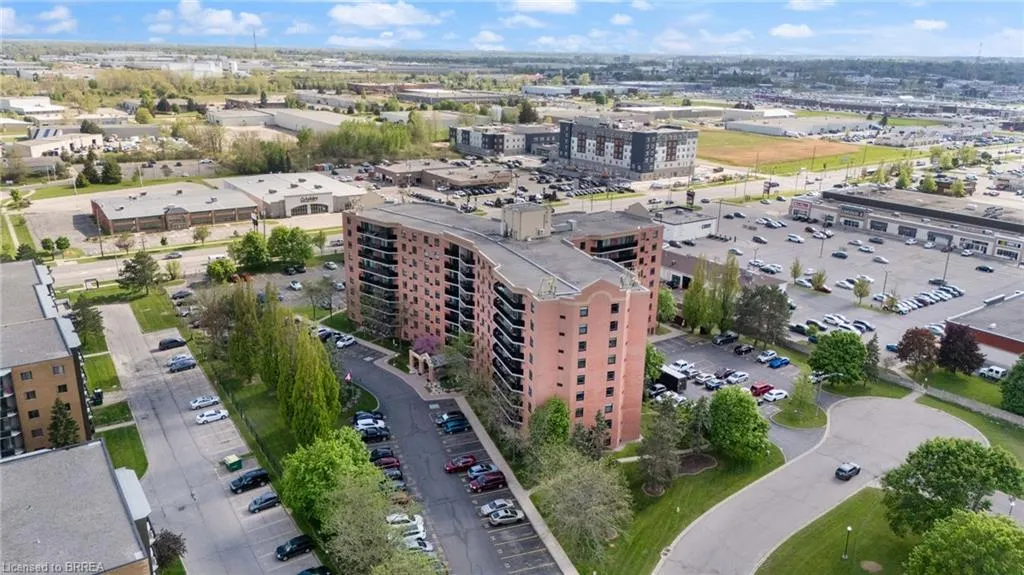 9 Bonheur Court, #212