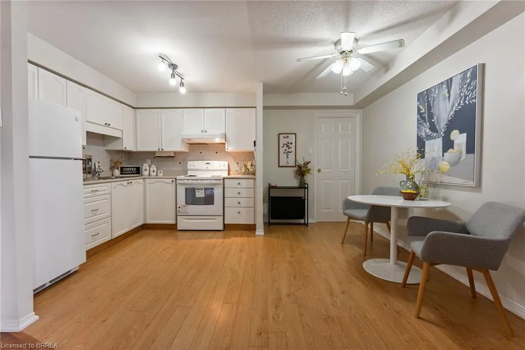 9 Bonheur Court, #212