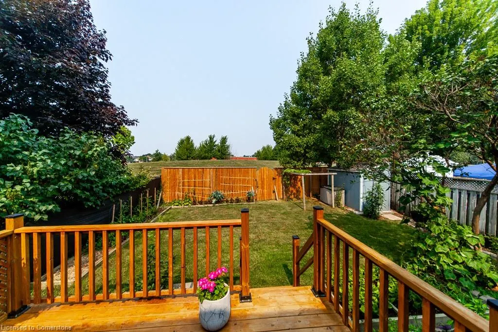 579 Windjammer Way