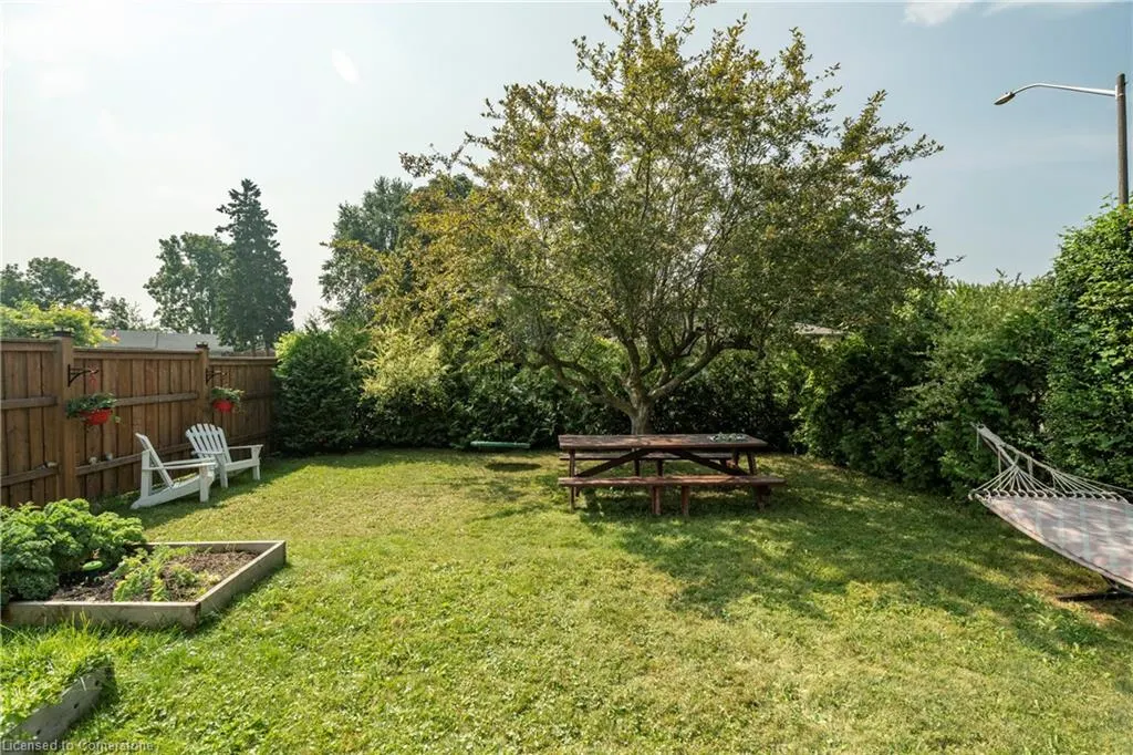 2 Lester Place