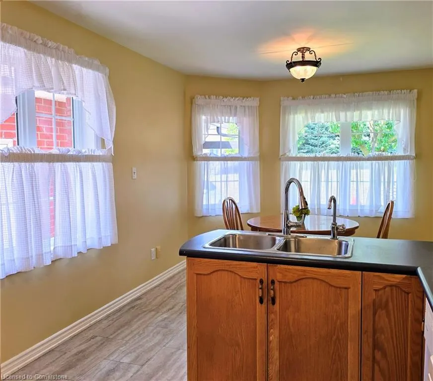 10 Isherwood Avenue, #5