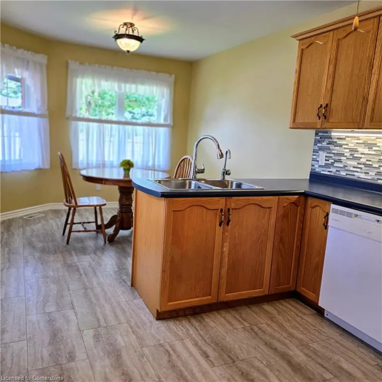 10 Isherwood Avenue, #5
