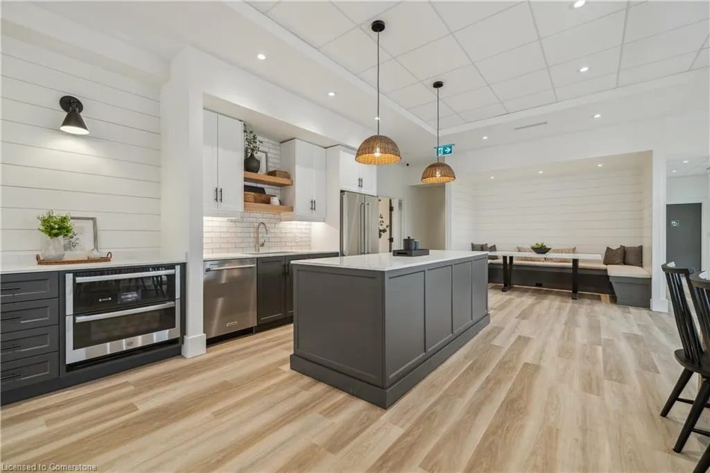 18 South Coast Circle
