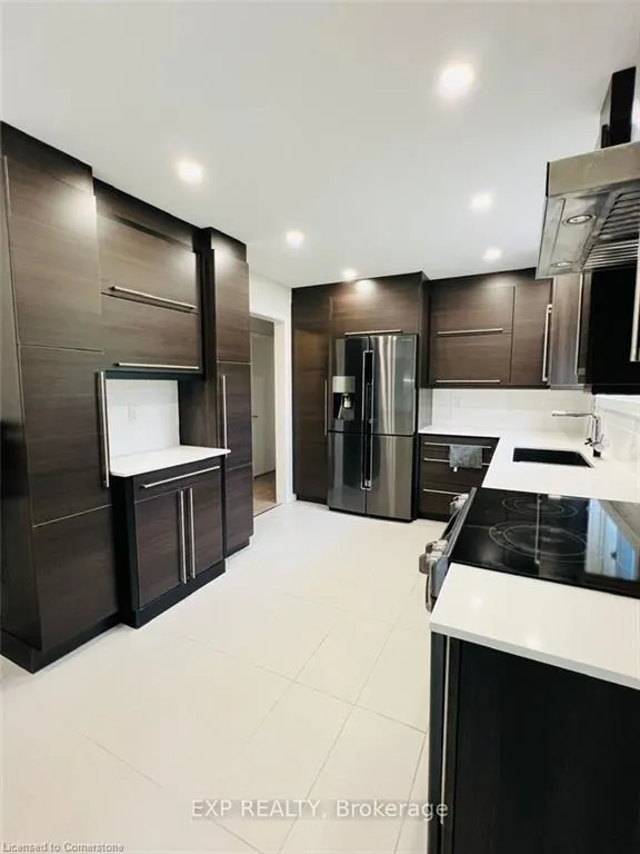 213 Northlake Drive