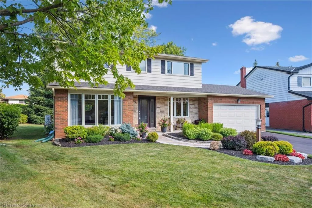 66 Pinehurst Crescent