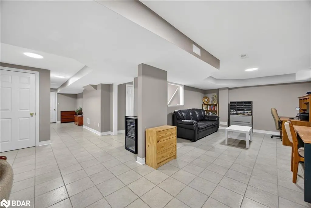 31 Connaught Lane