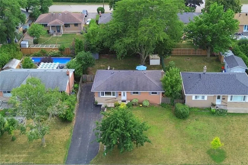 238 Kent Crescent