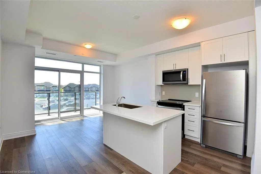 450 Dundas Street, #612