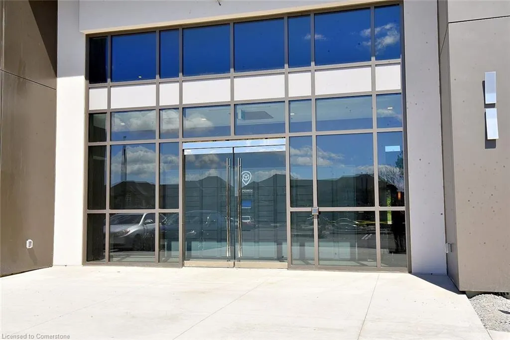 450 Dundas Street, #612