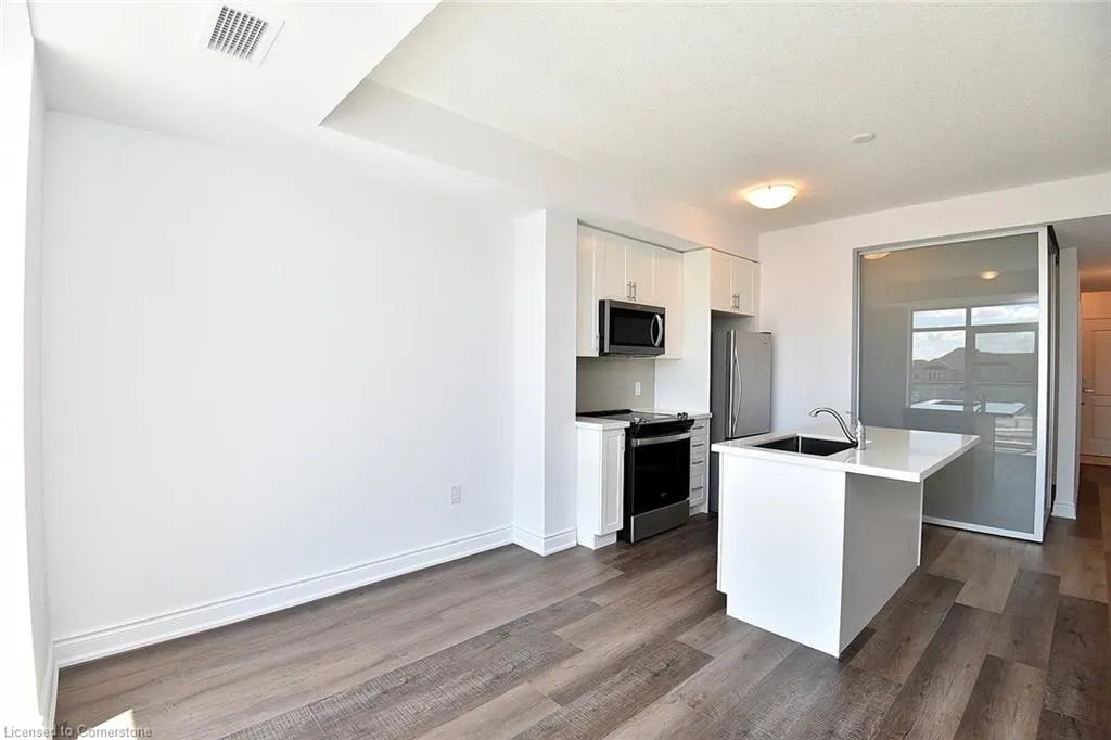 450 Dundas Street, #612