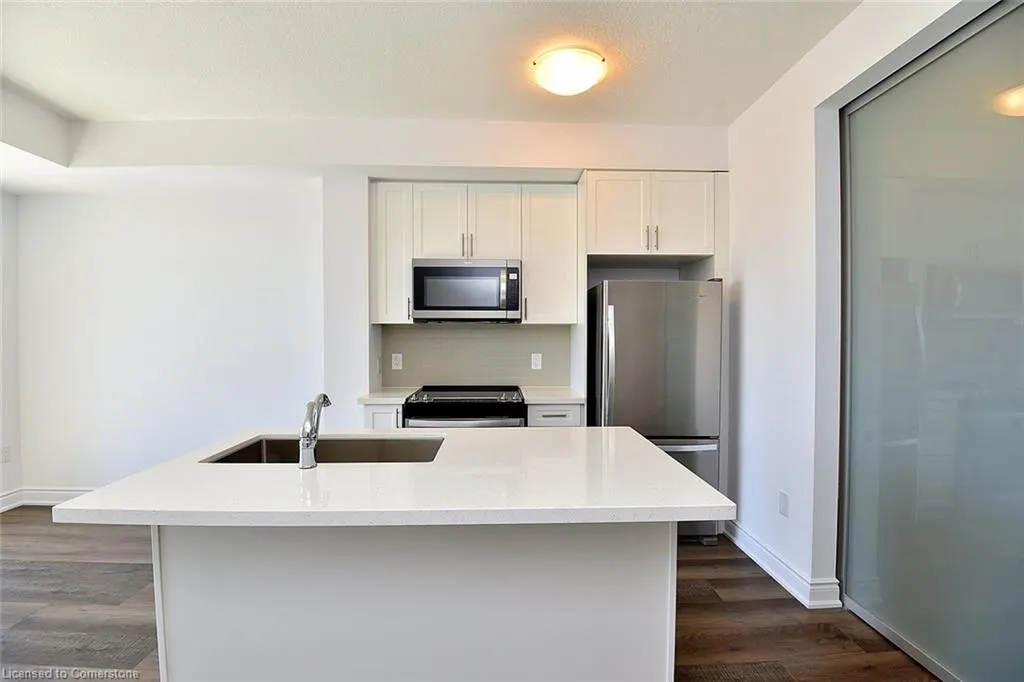 450 Dundas Street, #612