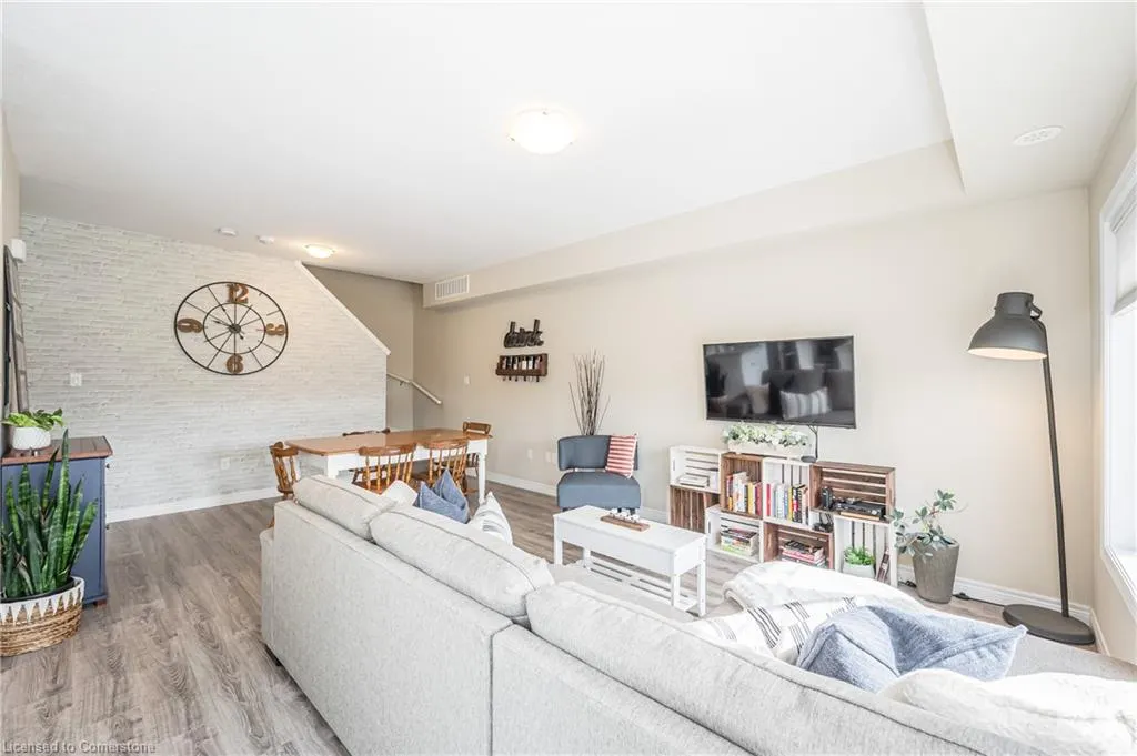 39 Kay Crescent, #13