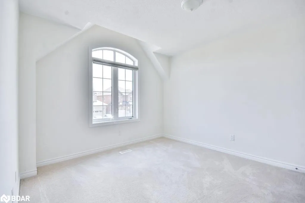 53 Rugman Crescent